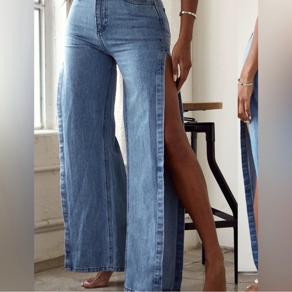 PrettyLittleThing Light Blue Split Wide Leg Jeans